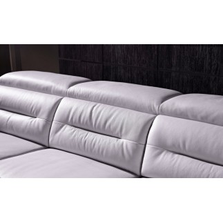 Canapé d'angle relax électrique en cuir buffle italien de luxe COMBIRELAX, blanc cassé et gris clair, angle droit + table basse