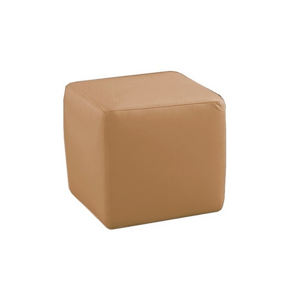 Un pouf carré en cuir, beige