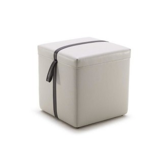 Un pouf carré en cuir GOHA