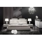 Lit en cuir italien de luxe LIVOURNE 180x200, blanc, avec 2 chevets Bery